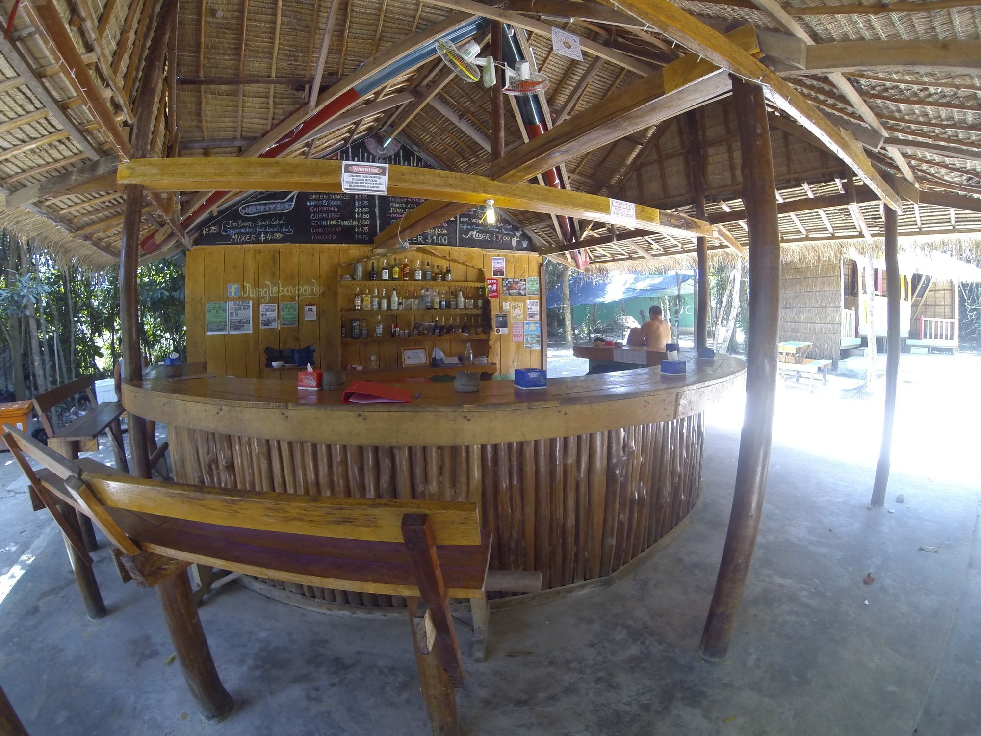 Jungle Republic Hostel Koh Rong Sanloem Exterior photo